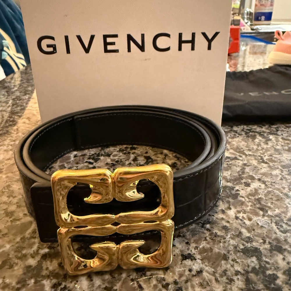 Women's Givenchy Black Croc Embossed Belt with Gold 4G Buckle, One Size - Picture 14 of 14
